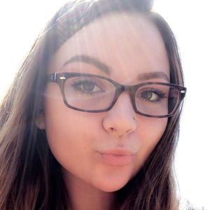 Meet your Posher, Emilie